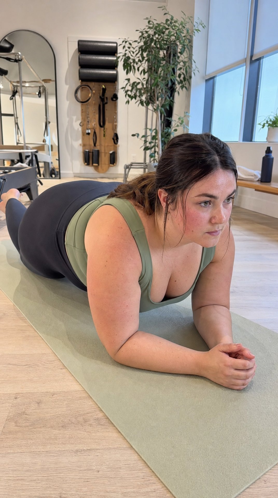 Ultra Realistic Candid Phone Photo Plus Size 2